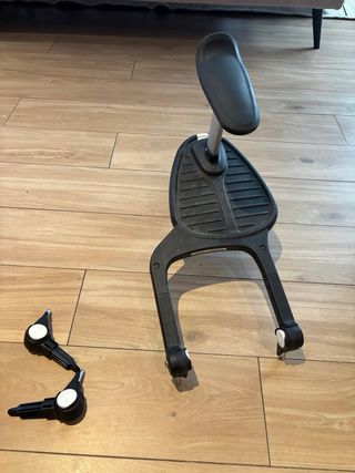 Patinete acoplable Bugaboo para cochecito.