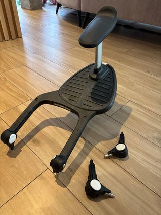 Patinete acoplable Bugaboo para cochecito.