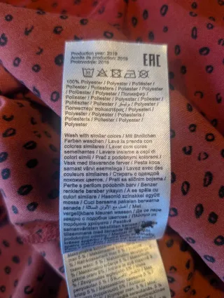 Blusa VILA granate con estampado