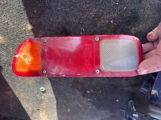 Faros y pilotos nissan terrano II