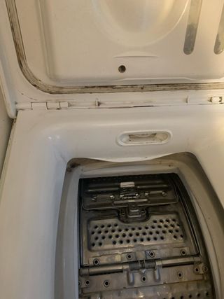 Lavadora blanca zanussi