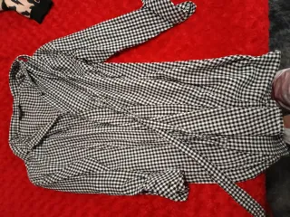 Camisa larga cuadros blanco y negro con cordón