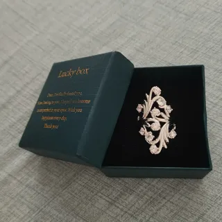 Anillo de plata con circonitas