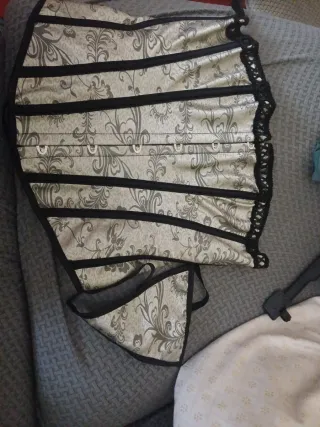 Corsé estampado floral sin estrenar