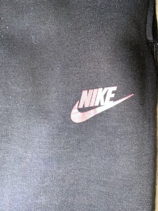 Conjunto Nike Tech Fleece Syna Negro Rosa