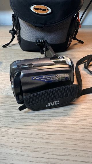 Videocámara JVC Everio HDD 30GB + Bolsa