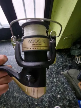 Carrete Pesca Shimano 6000FB.
