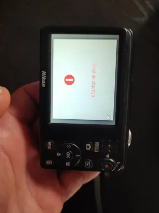 Cámara Nikon Coolpix Roja