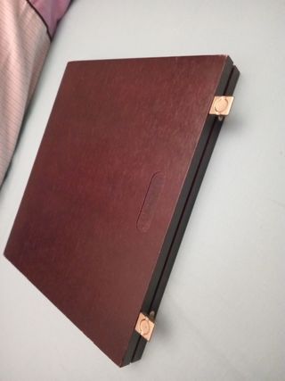 Estuche caja de madera con monedas varios paises