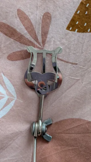 Atril de marcha para flauta travesera