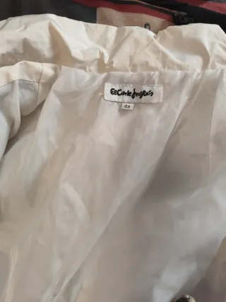 Abrigo blanco acolchado