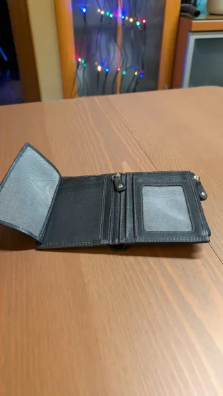 Billetera de hombre negra