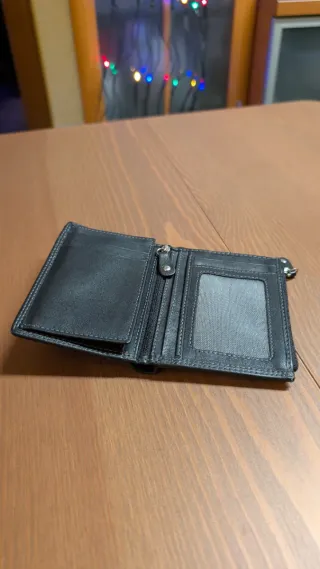 Billetera de hombre negra