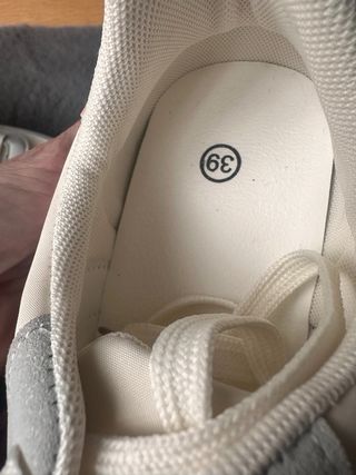Zapatillas deportivas talla 38-39