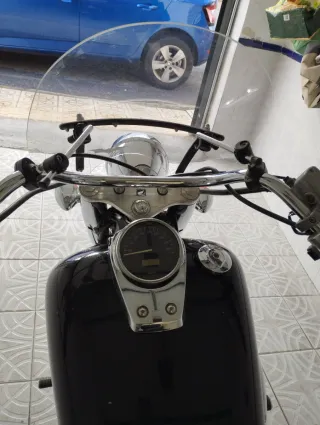 Honda Shadow 750 Custom 2005