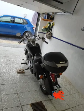 Honda Shadow 750 Custom 2005