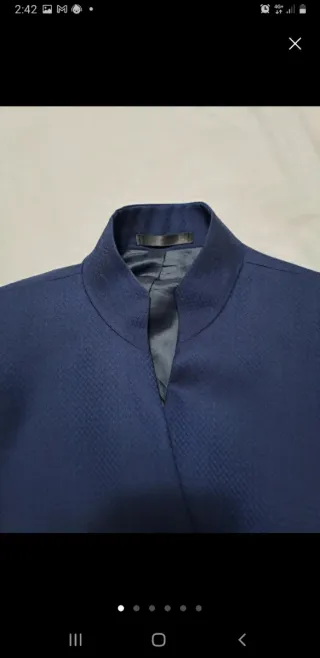 Traje de novio azul marino