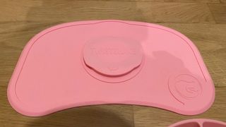 Plato infantil Twistshake con ventosa