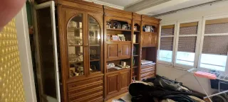 Mueble de comedor de madera