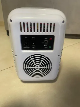 Minifrigo con luce LED