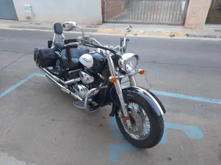 Suzuki Intruder 805 VL Custom