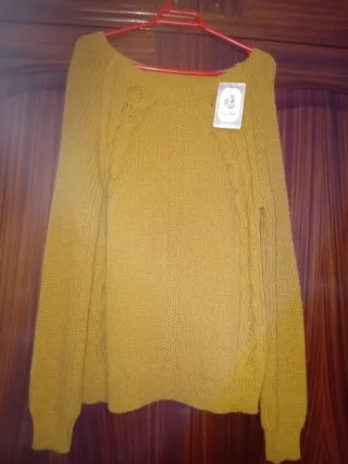 Jersey mostaza con trenzas