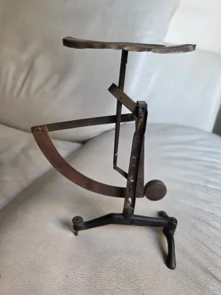 Báscula de precisión antigua 250gr