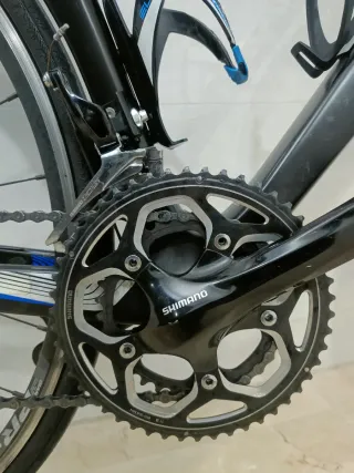 Bicicleta de carretera Giant Negra/Azul