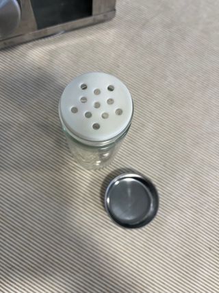 Especiero Giratorio Metálico con Frascos