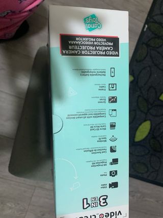 Câmara e Projetor Canal Toys