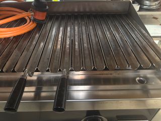 Plancha de carbón casi nueva