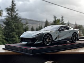 Ferrari 812 Competizione 2021 1:18 BBR