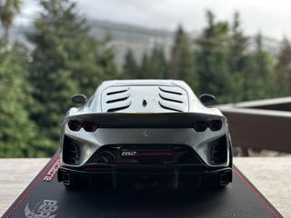 Ferrari 812 Competizione 2021 1:18 BBR