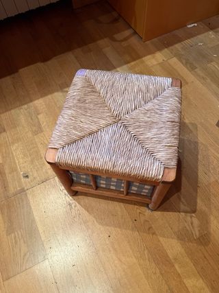 Puff baúl con cojín a cuadros