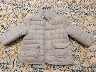 Conjunto abrigo y polainas bebé 6 meses