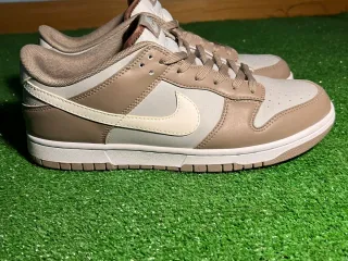 Nike Dunk Beige y Blanco Talla 42