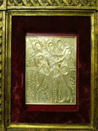 Relieve Salvador Dalí en oro