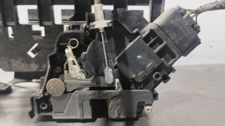 CERRADURA PUERTA DELANTERA IZQUIERDA FORD FOCUS B