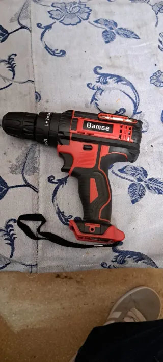Taladro Atornillador Bamse Rojo y Negro