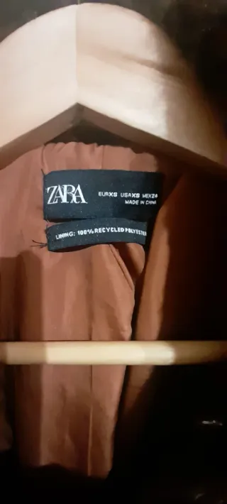 Chaqueta pelo Zara marrón