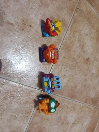 Lote de 10 muñecos coleccionables