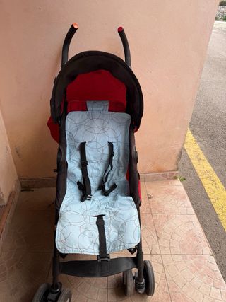 Carrito de bebé Chicco rojo y negro