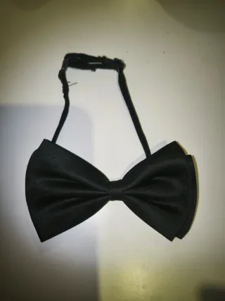 Pajarita hostelería negra