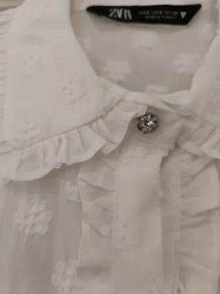 Blusa Zara Blanca Lunares Volantes