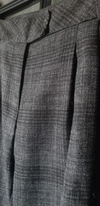 Pantalones de pinza. Nuevos. De mujer. Muy calenti