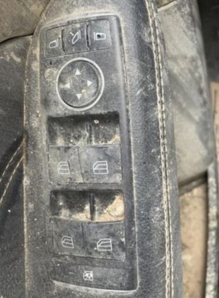 Mercedes-benz mando elevalunas clase m (bm 109536