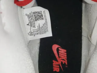 Nike WMNS Air Jordan 1 MM High Sport Red