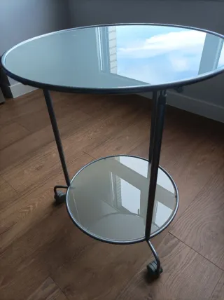 Mesa auxiliar redonda cristal y metal
