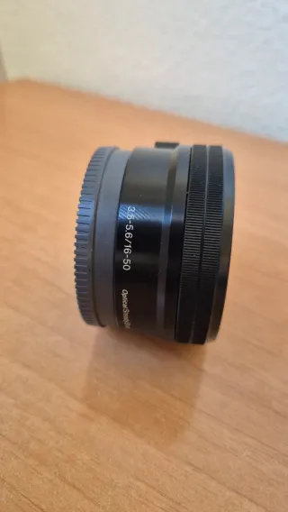 Objetivo Sony E 16-50mm f/3.5-5.6 OSS