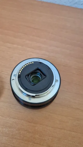 Objetivo Sony E 16-50mm f/3.5-5.6 OSS